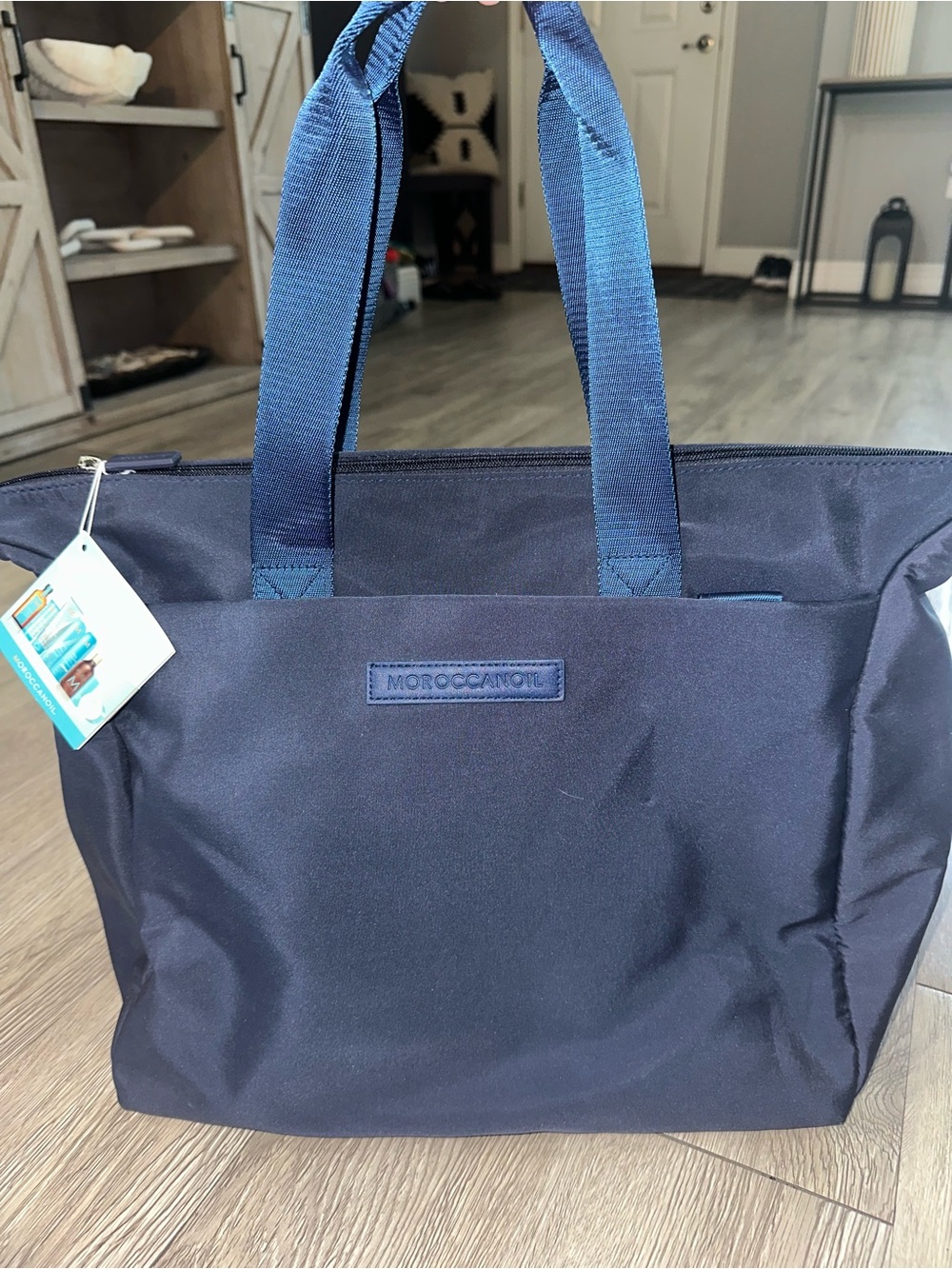 NWT Moroccan Oil Blue Nylon Large Travel Carryall Bag